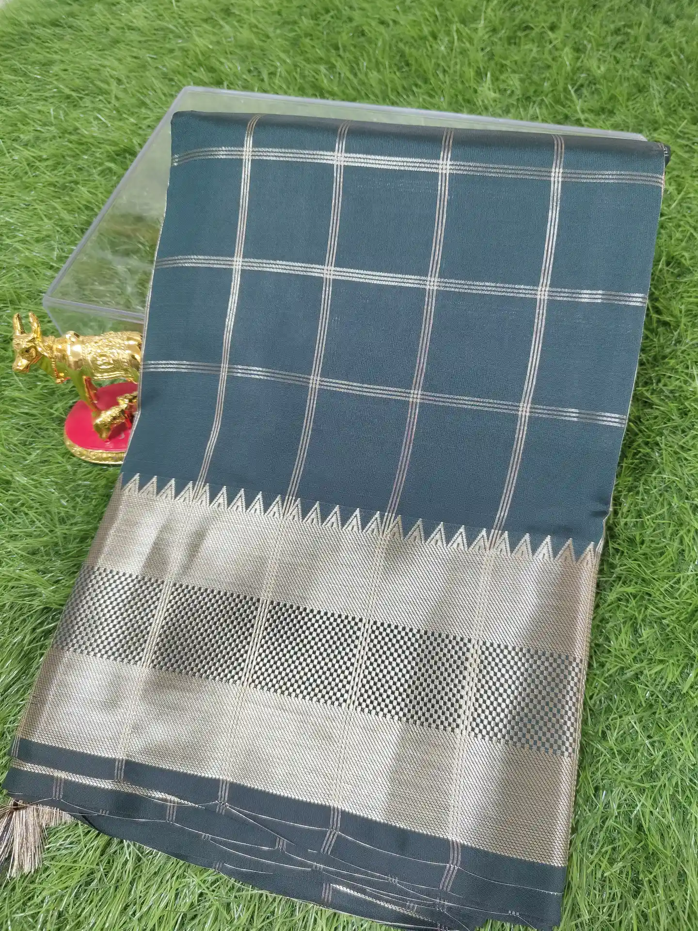 Broad Border Check Katan Silks Banarasi Sarees - Image 2