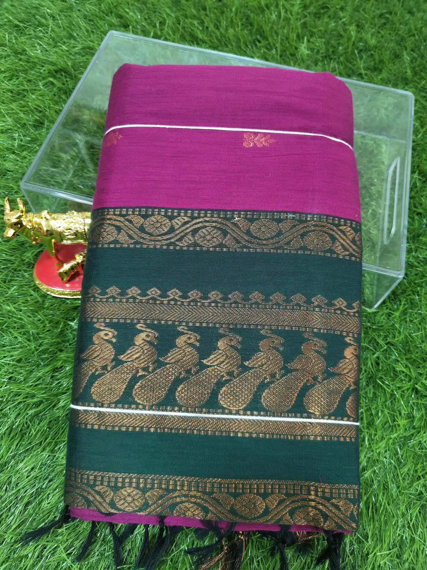 Magenta Broad Border Kalyani Cotton
