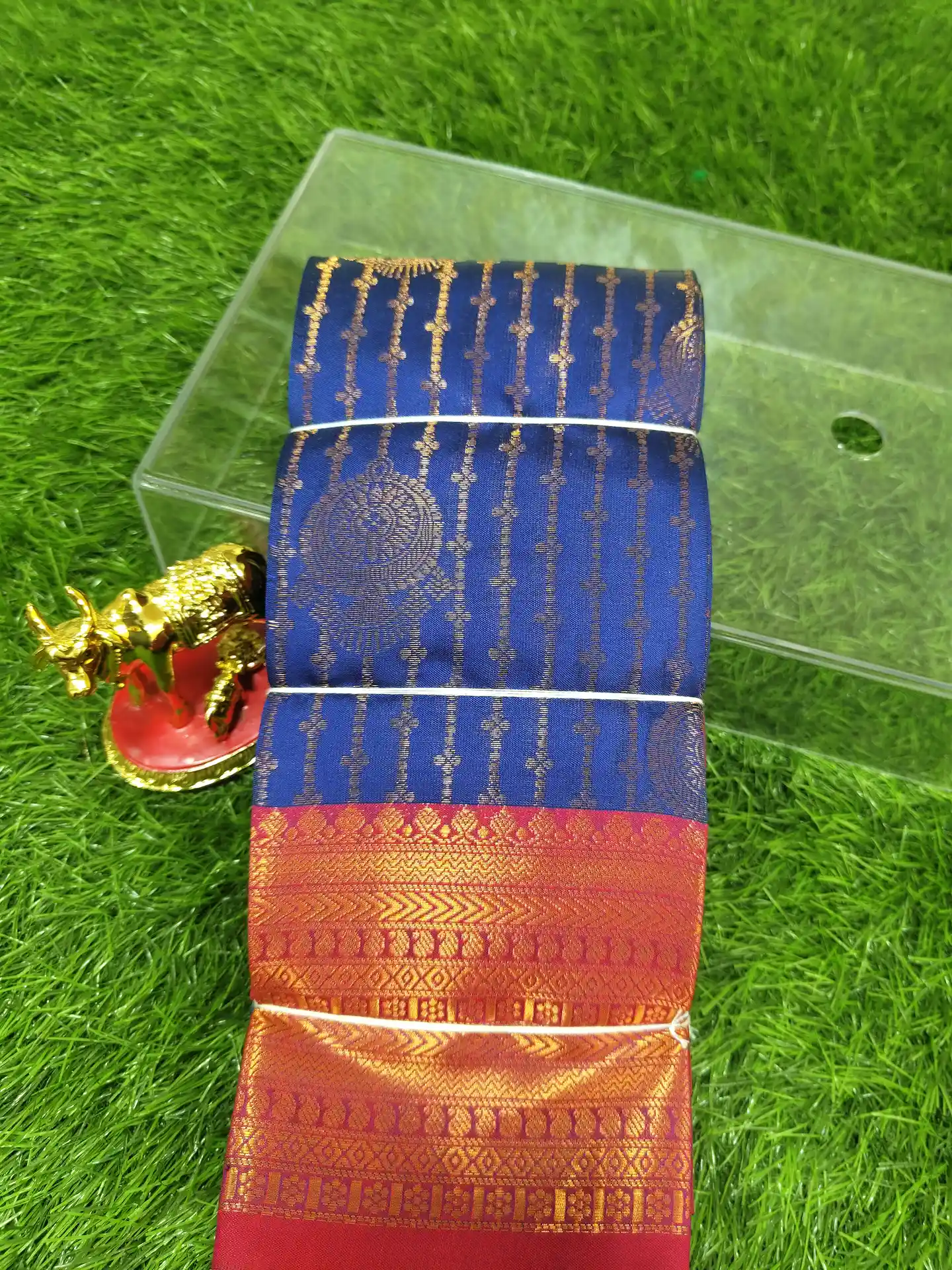 Vairaoosi Kubera Pattu Saree