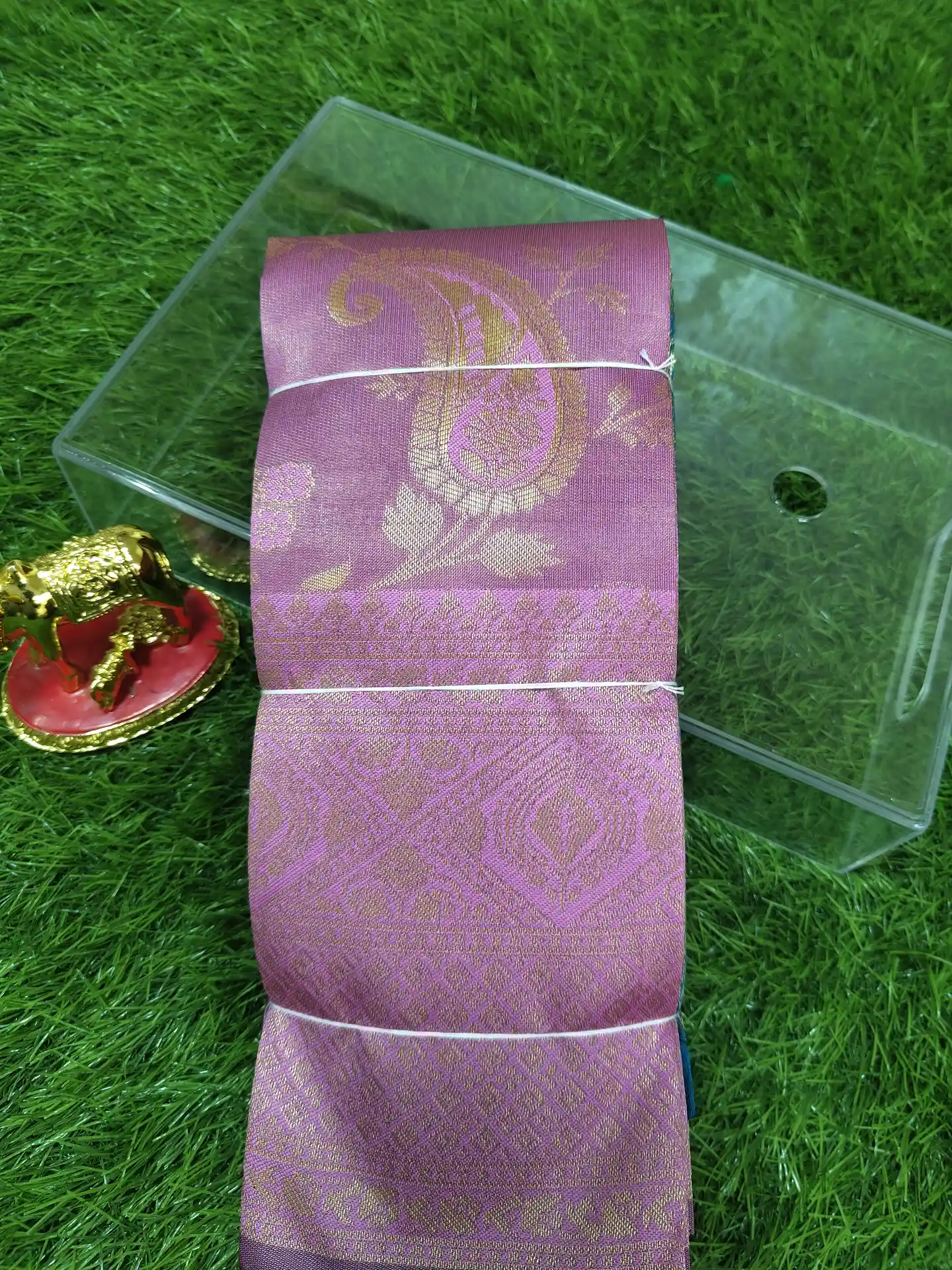 Broad Zari Border Traditional Uniform Kubera Pattu Saree - Image 2